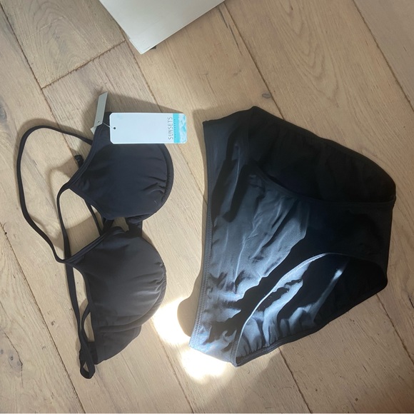 Black high waisted bikini - Picture 4 of 4